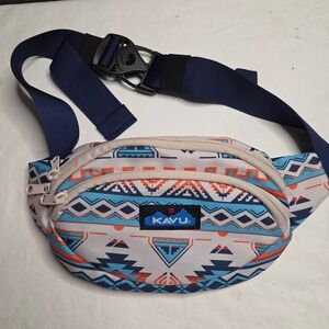 KAVU Spectator Fanny Pack Waist Bag Geometric Southwest Print Adjustable Strap